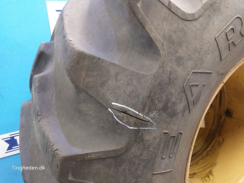 New Holland 32" 30.5L-32 (Spare part/Reservedel/Ersatzteil)