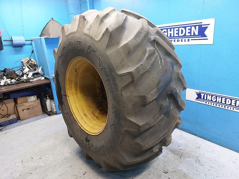 New Holland 32" 30.5L-32 (Spare part/Reservedel/Ersatzteil)