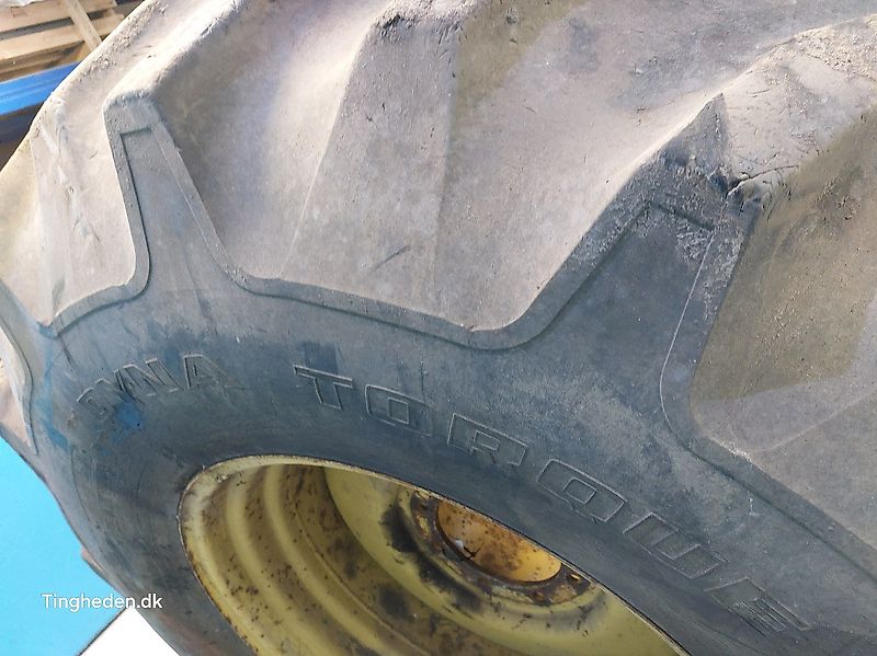 New Holland 32" 30.5L-32 (Spare part/Reservedel/Ersatzteil)