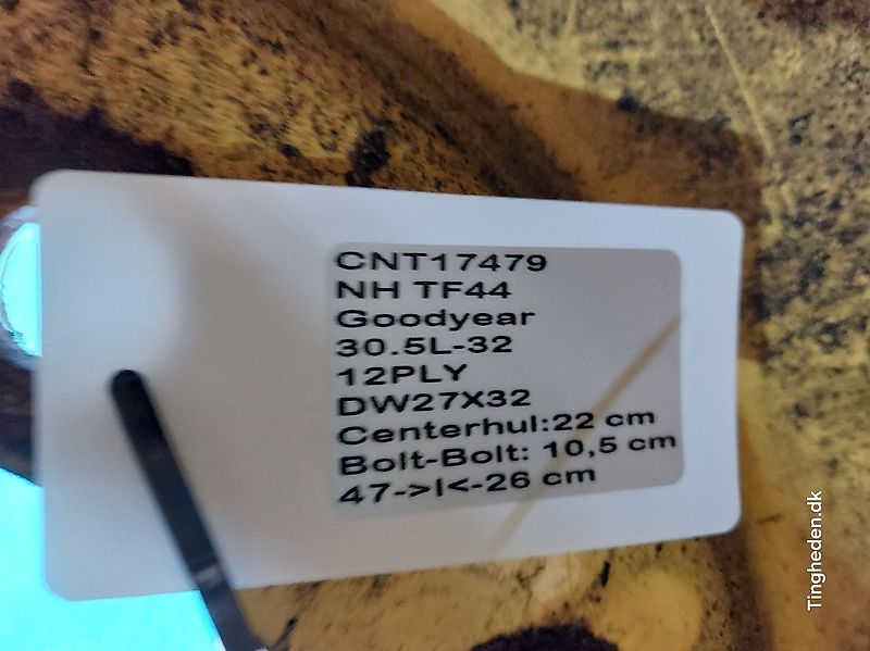 New Holland 32" 30.5L-32 (Spare part/Reservedel/Ersatzteil)