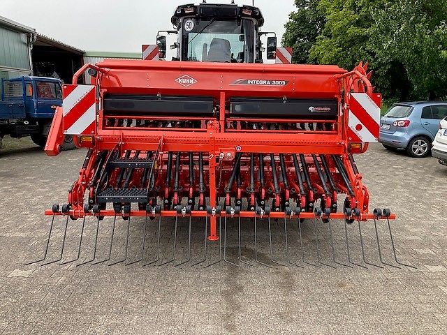Kuhn Integra 3003 24 SD