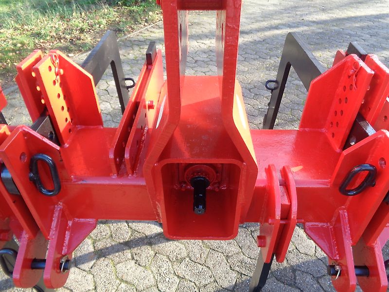 Heilers Heilers Durchtriebsgrubber 250 cm 6 Flügelschare 2 balkig Heckgrubber Kurzgrubber Frontgrubber Durchtriebsgrubber kein Horsch Lemken Amazone TL Becker Rau Rabe Kotte