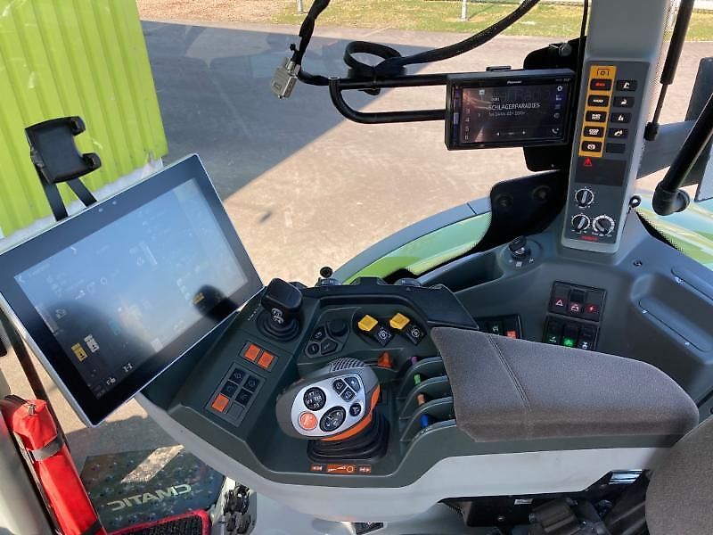 Claas ARION 660 CMATIC CEBIS