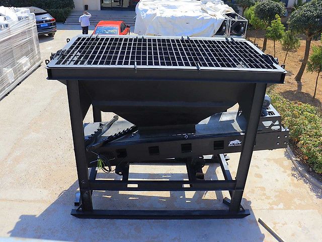 VGT Doseerbak met transportband