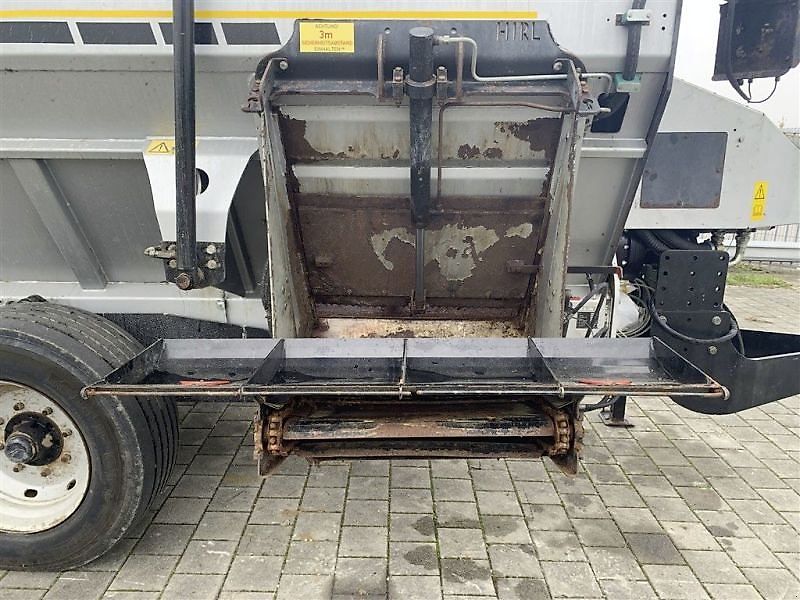 Titan 1100