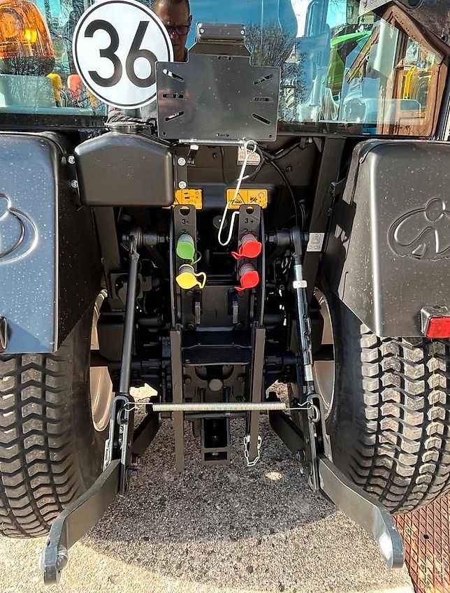 Iseki 5370 AHLK Kommunalschlepper Kompaktschlepper