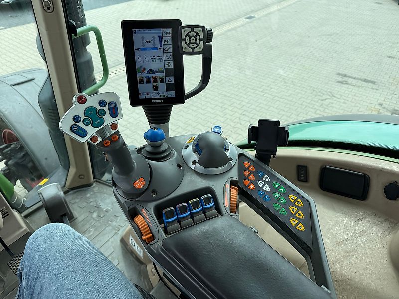 Fendt 724 Vario S4 Profi