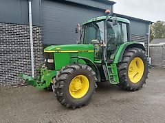 John Deere 6610