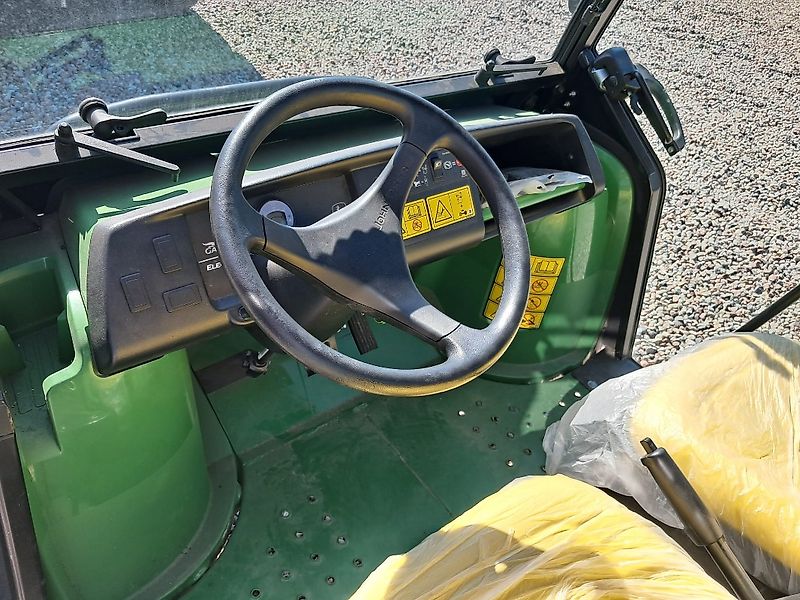 John Deere Gator TE 4X2JD