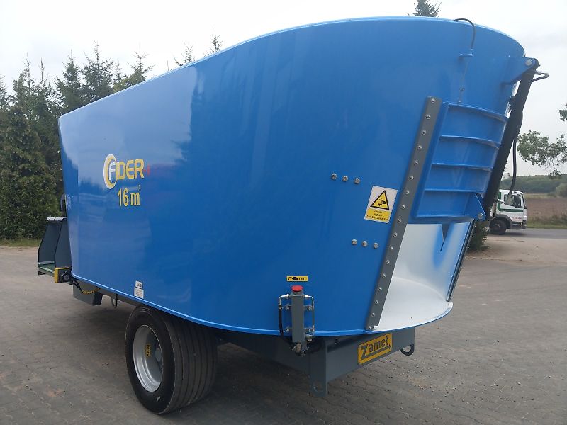 Zamet Futtermischwagen / Feed mixer / Melangeuse / Carro miscelatore / Кормораздатчик / Wóz paszowy 16 m3