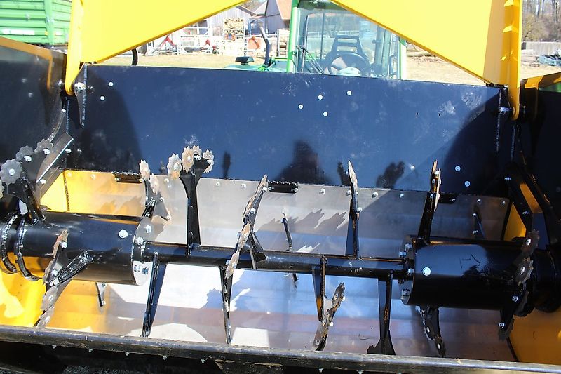 Futterverteilmischschaufel FMGT -2200