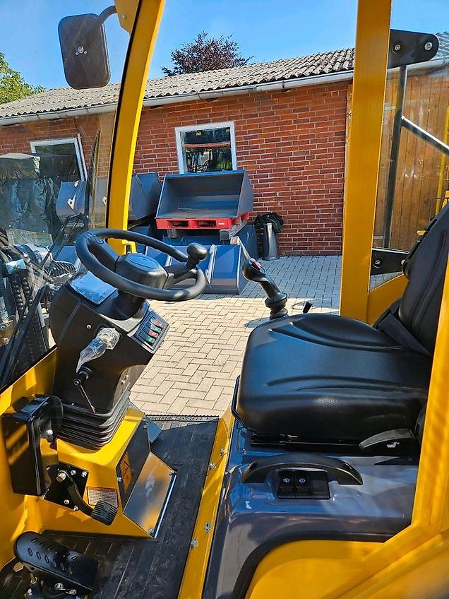 Eurotrac W 11 Kabine Euroaufnahme ohne Anbaugeräte