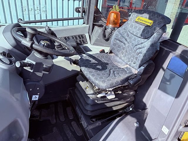 New Holland W50 TC Wiellader