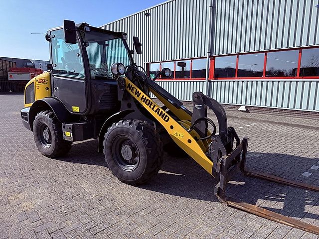 New Holland W50 TC Wiellader
