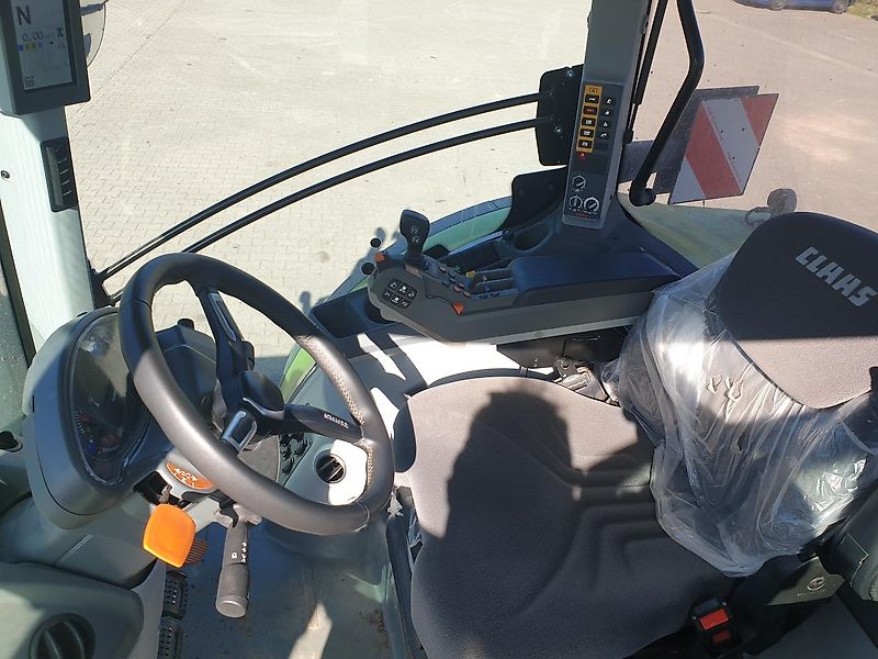 Claas Arion 650 CIS +