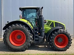 Claas Axion 930