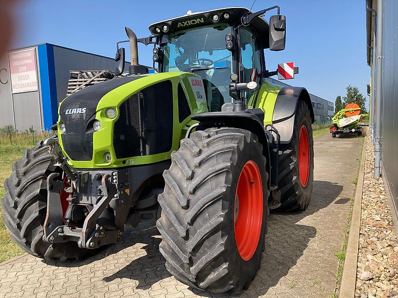 Claas Axion 930