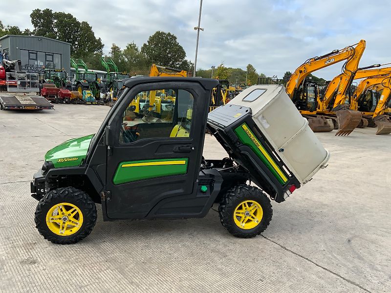 John Deere XUV 865M Gator (ST24574)