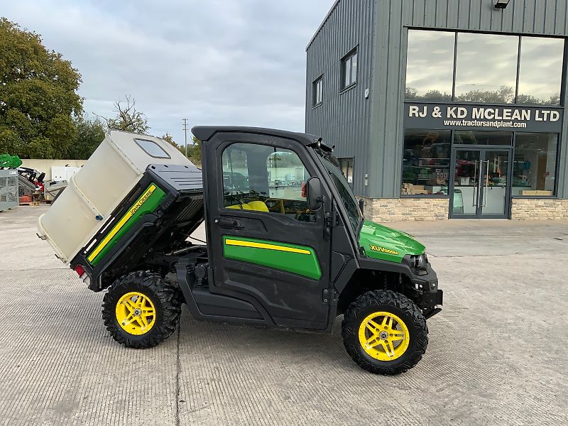 John Deere XUV 865M Gator (ST24574)