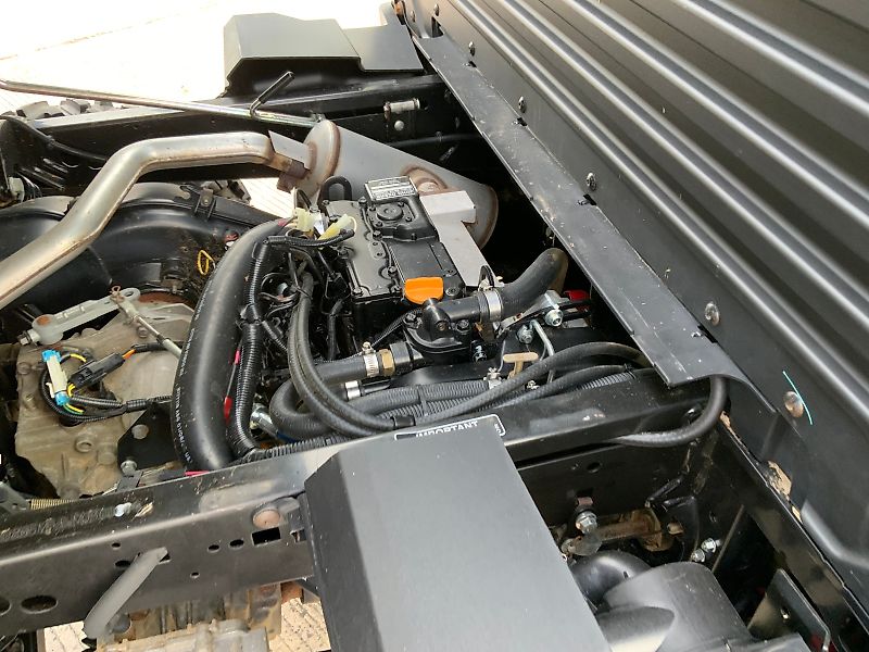 John Deere XUV 865M Gator (ST24574)