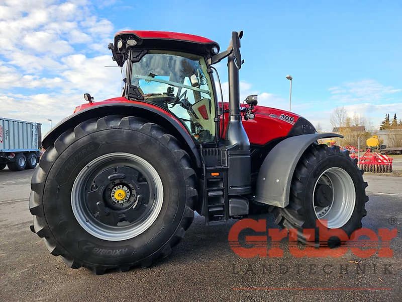 Case IH Optum 300 CVX Drive