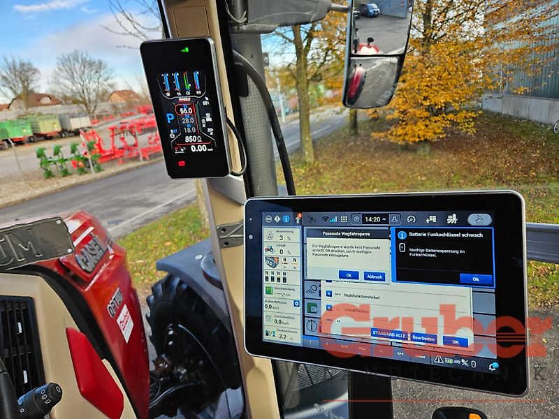 Case IH Optum 300 CVX Drive