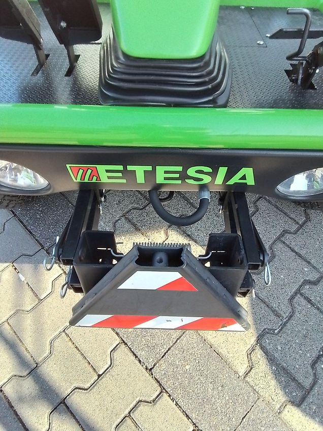 Etesia Hydro 124D