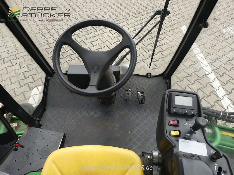 John Deere 8900A