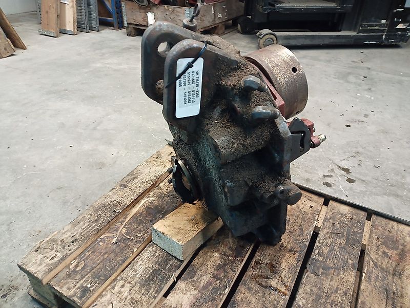 New Holland TM 130 (Spare part/Reservedel/Ersatzteil)