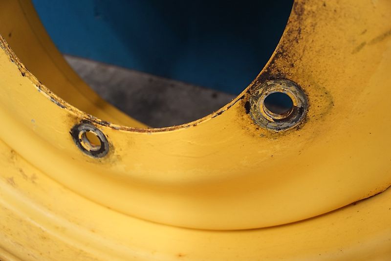 New Holland 28" 480/70R28 (Spare part/Reservedel/Ersatzteil)