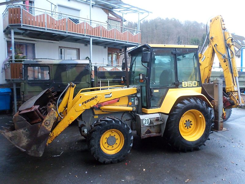 Massey Ferguson MF Baggerlader MF 860 B mit Zubehör 1 Hand 7950 St