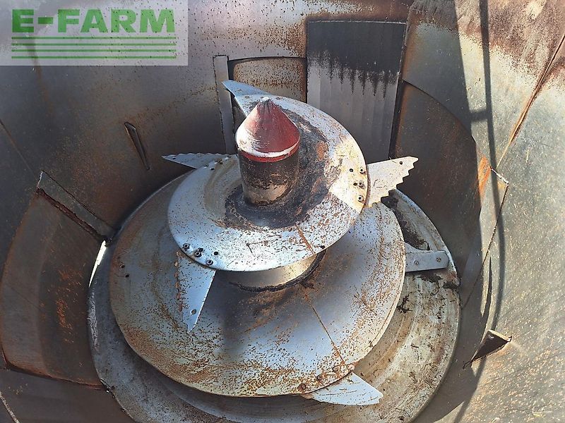 Strautmann verti-mix 900 mit gebläse
