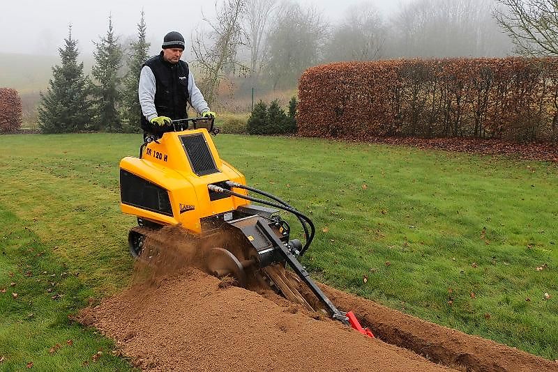 Grabenfräse, Schlitzfräse, Drainagefräse LASKI TR-120 Hydro auf Gummiketten.