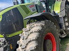 Claas AXION 830