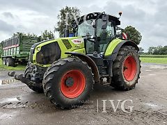 Claas Axion 810