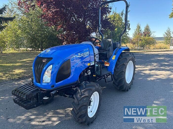 New Holland BOOMER 50