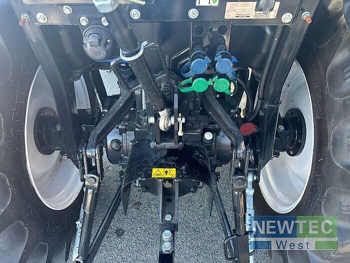 New Holland BOOMER 50