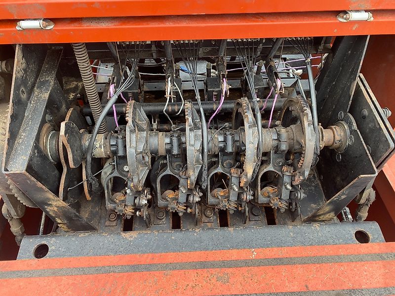 New Holland 4860 (Spare part/Reservedel/Ersatzteil)