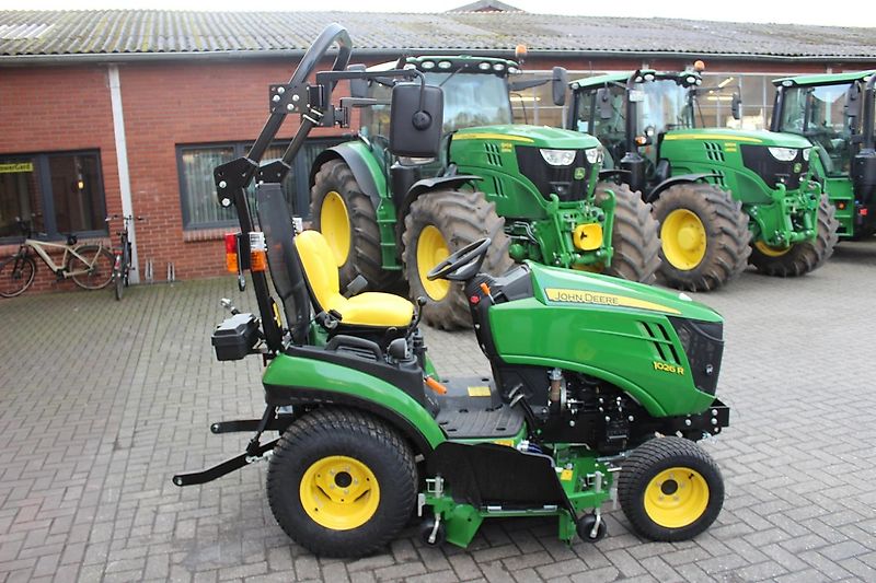 John Deere 1026R