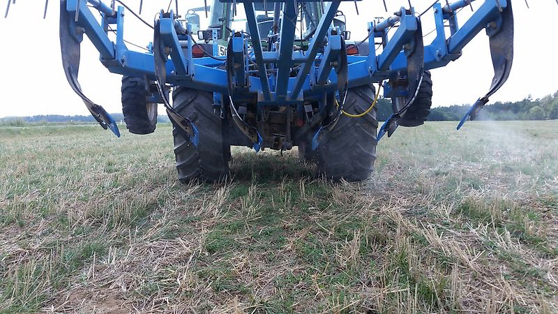 Bremer Maschinenbau Tiefenlockerer Parall PS 6 VÜ Bio Magic - und der Boden lebt