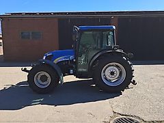 New Holland T4020