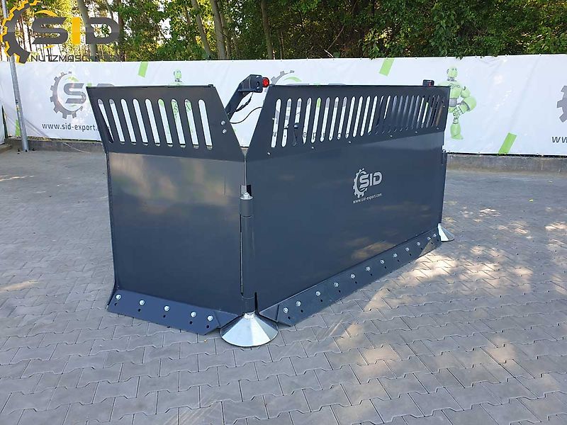 SID Mais-Flachschieber Schiebeschild Siloschield/Hydraulically foldable maize shield
