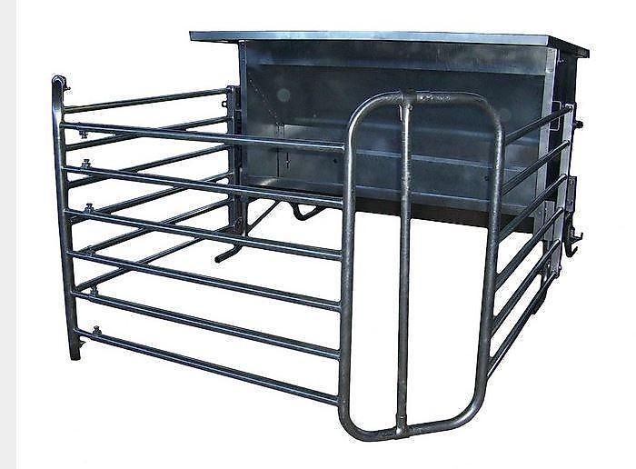 MC-AGRI Futterraufe für Kälber verzinkt mit 12 Stellen M8/2