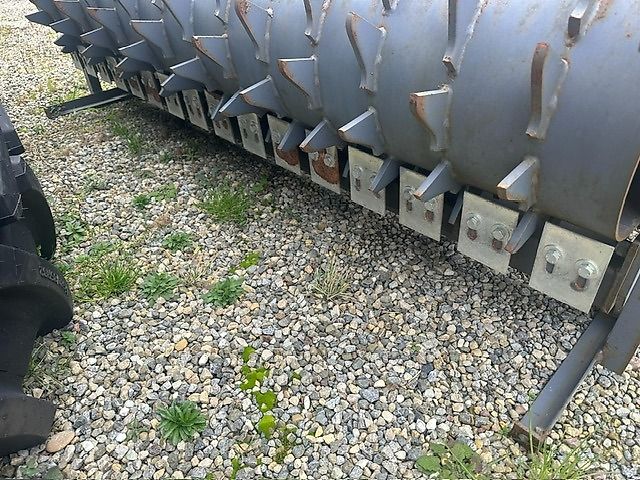 Packerwalzen NEU 2,0 m Abstreifer