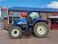 New Holland TS135A