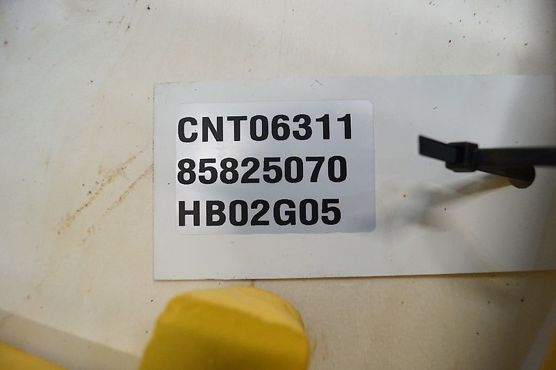 New Holland LB115B (Spare part/Reservedel/Ersatzteil)