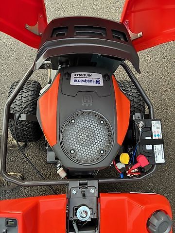 Husqvarna Rider R216TC AWD inkl. Combi 103cm, Vorführmasch