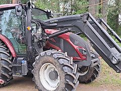 Valtra A104 MH