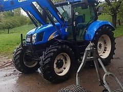 New Holland T6020