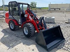 Toyo Toyo Hoflader 839 LP (Low Profile) mit Kabine - Black Edition-